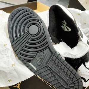 Giay-The-Thao-Nike-Jordan-High-Panda-4