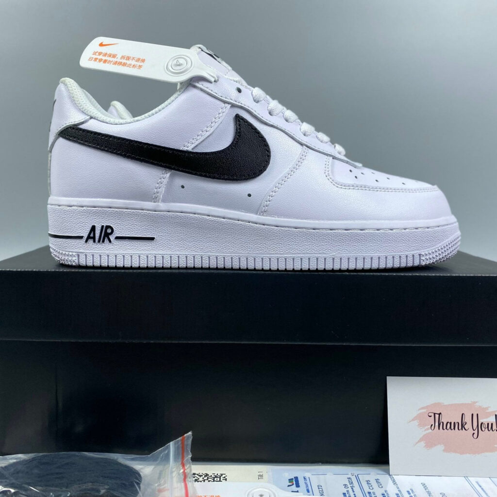 Nike-AF1-White-Black-4