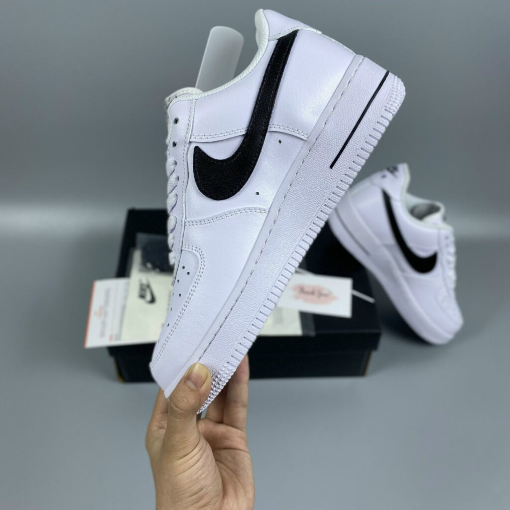 Nike-AF1-White-Black-6