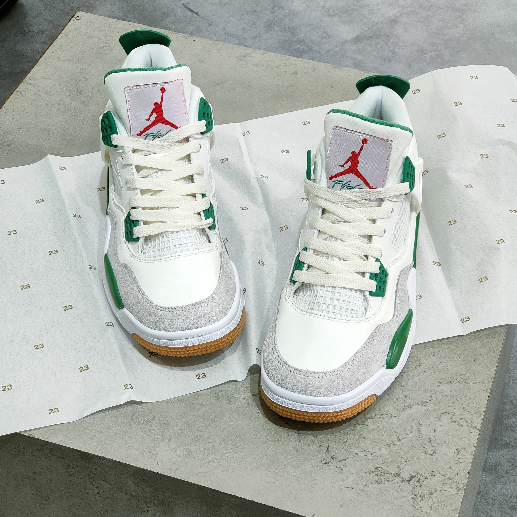 Nike SB x Air Jordan 4 Pine Green (3) Nike-SB-x-Air-Jordan-4-Pine-Green-3
