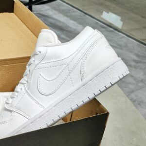 jordan-1-low-all-white-3