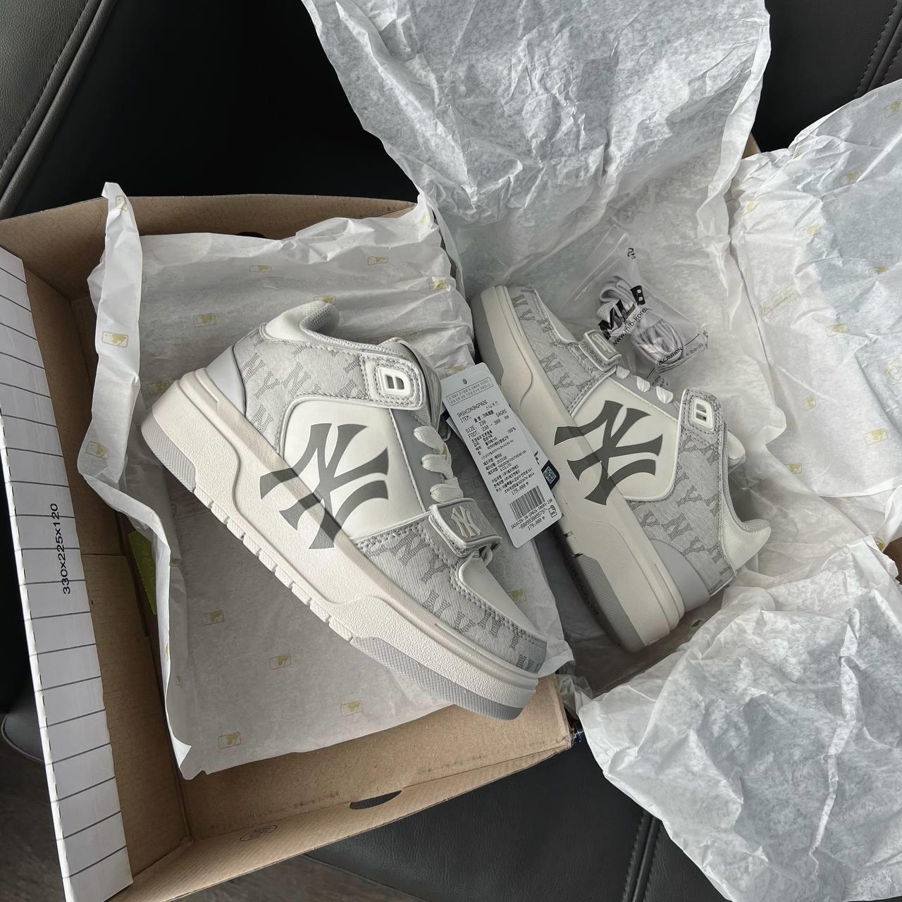 giay-mlb-chunky-liner-mid-denim-new-york-yankees-gray-3asxcdn3n-50grs (12) giay-mlb-chunky-liner-mid-denim-new-york-yankees-gray-5