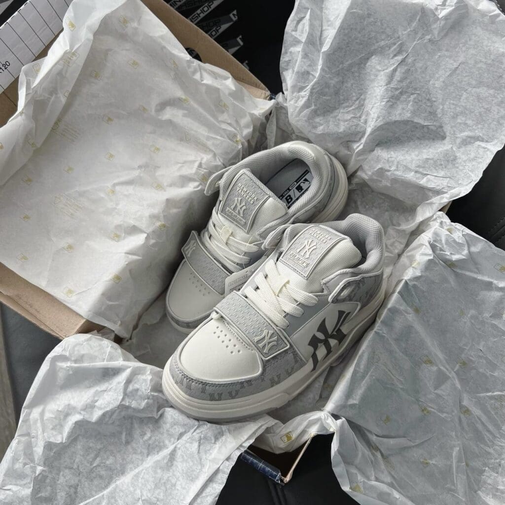 giay-mlb-chunky-liner-mid-denim-new-york-yankees-gray-2