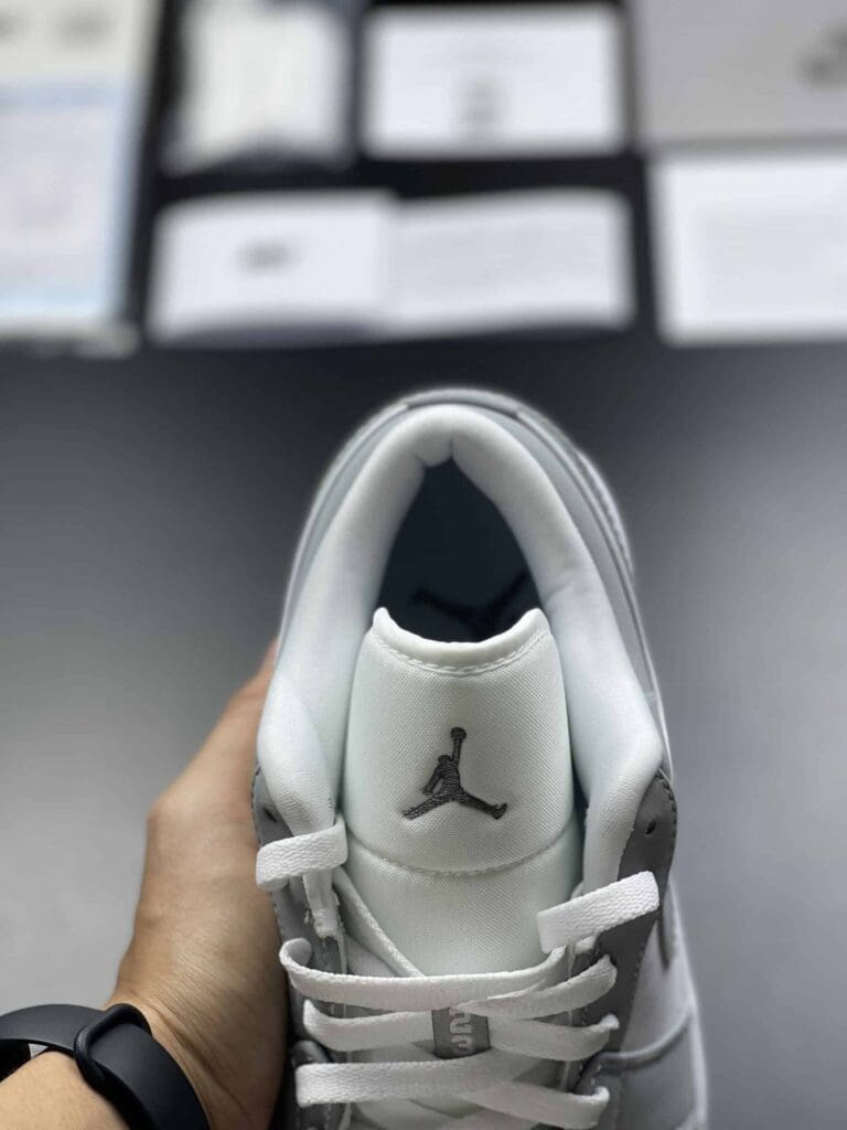 Air-Jordan-White-Wolf-Grey-Co-Thap-scaled