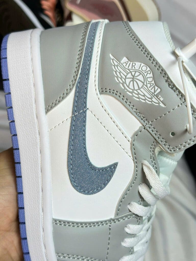 Jordan 1 Mid Wolf Grey Aluminum (4)