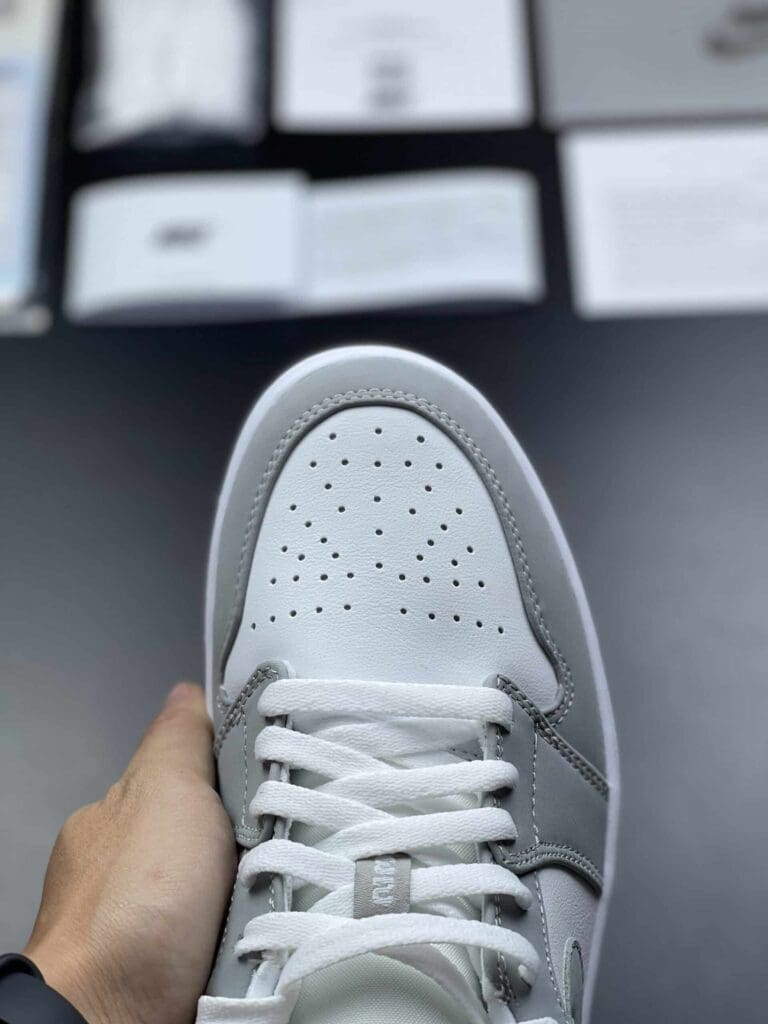 Jordan-1-Xam-Xanh-Thap-scaled